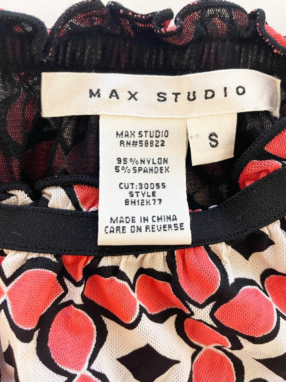 Max Studio Sleeveless Women's Halter Retro Top | Abstract Design Size S EUC - Picture 2 of 10